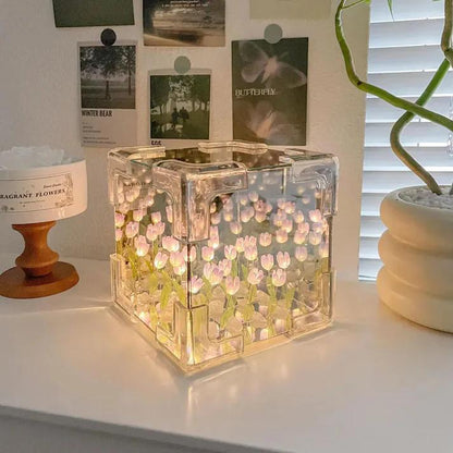 Infinity Tulip Cube Mirror Lamp